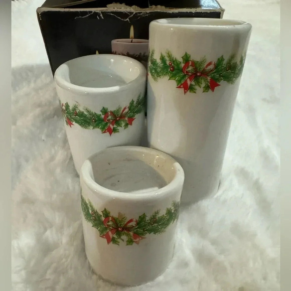 Vintage Ceramic Holly & Ivy Berry Candle Holders Original 90’s Christmas Decor - Picture 8 of 14